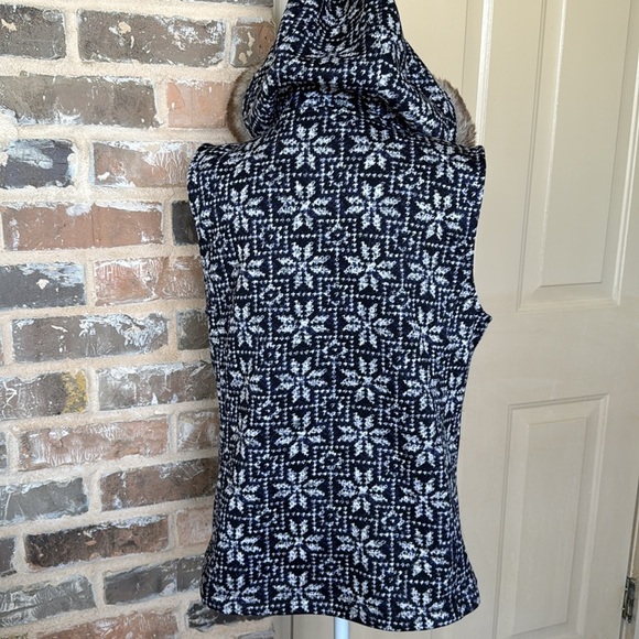 Talbots Navy Blue Nordic Fair Isle Snowflake Sweater Vest Fur Trim Hood Zip Up - Picture 4 of 13